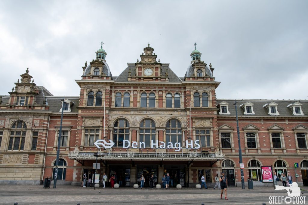 Historische stationsgevel van NS Den Haag Hollands Spoor